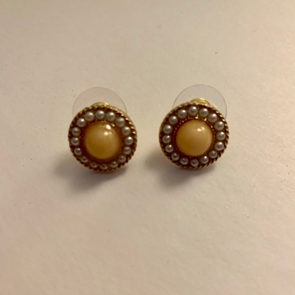 Stud Earrings - Picture 3 of 3